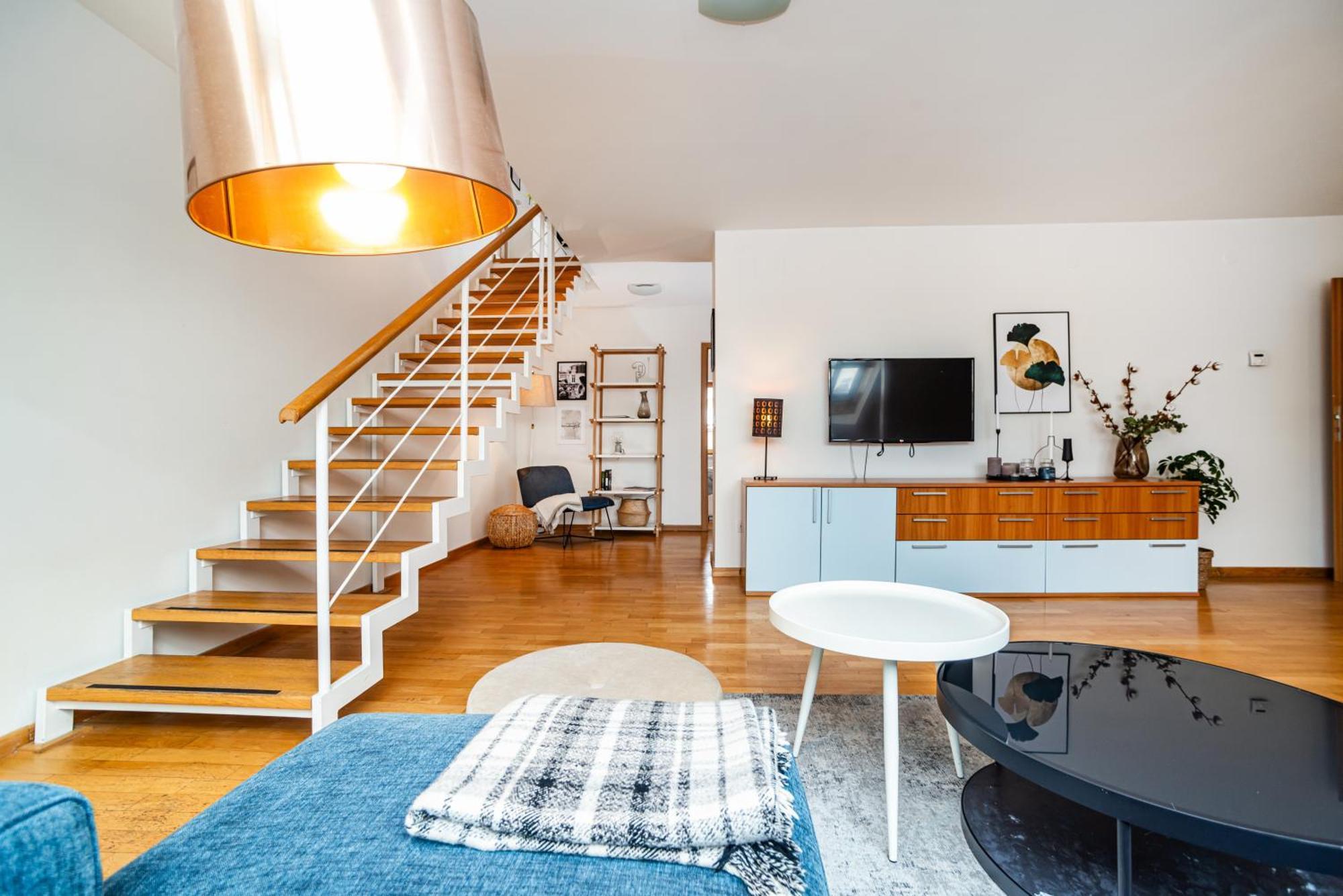 Lavish And Chic Duplex Prague