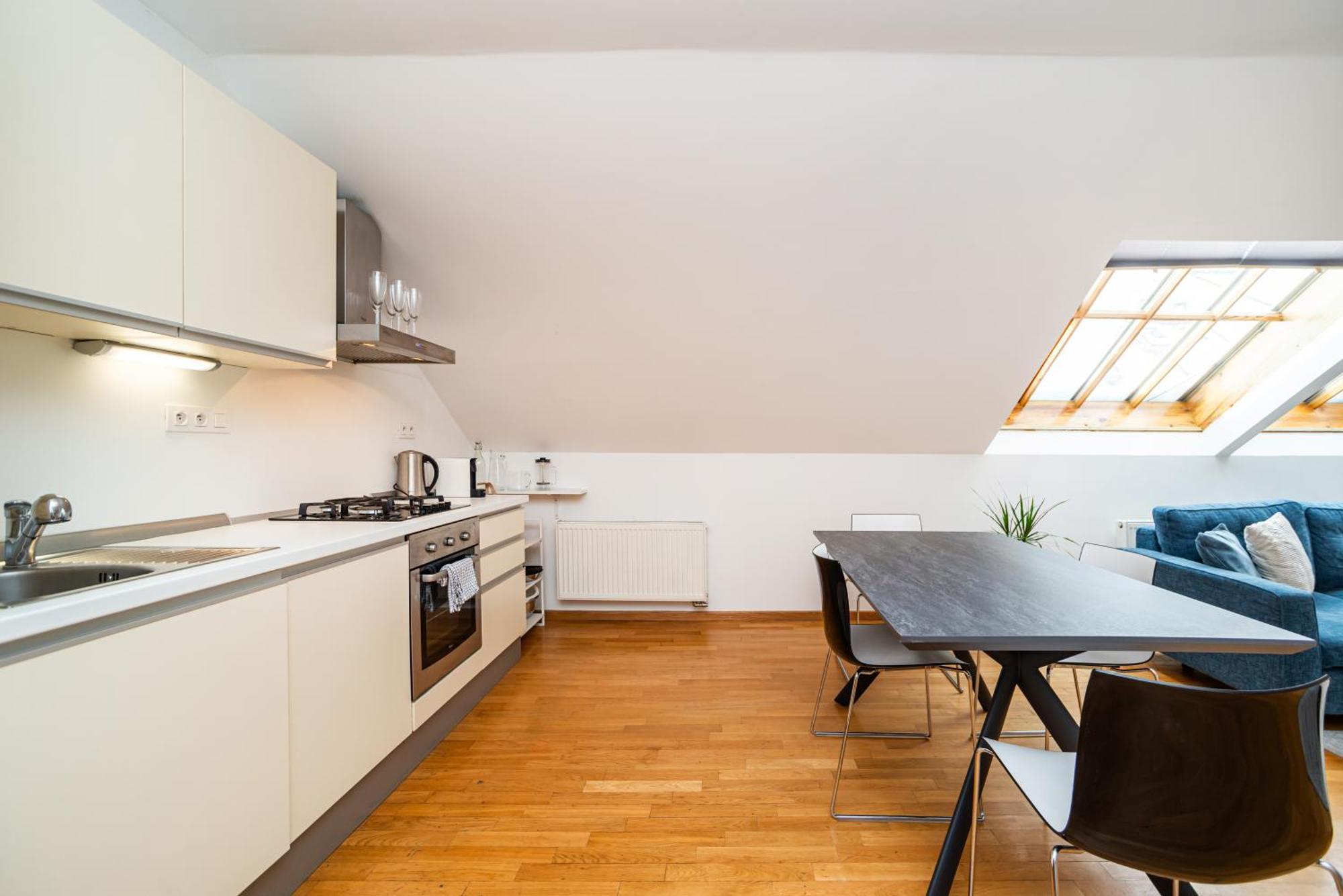 Lavish And Chic Duplex *