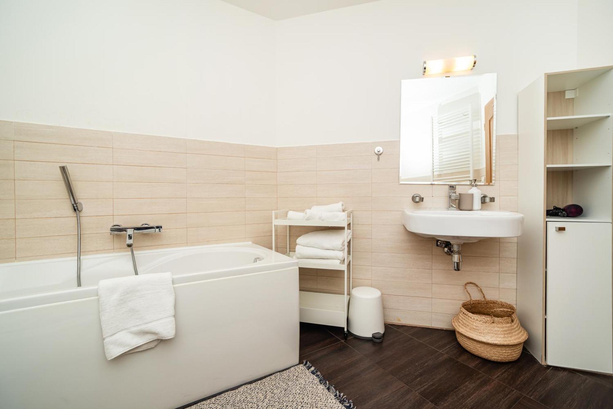 Lavish And Chic Duplex Apartment Prague