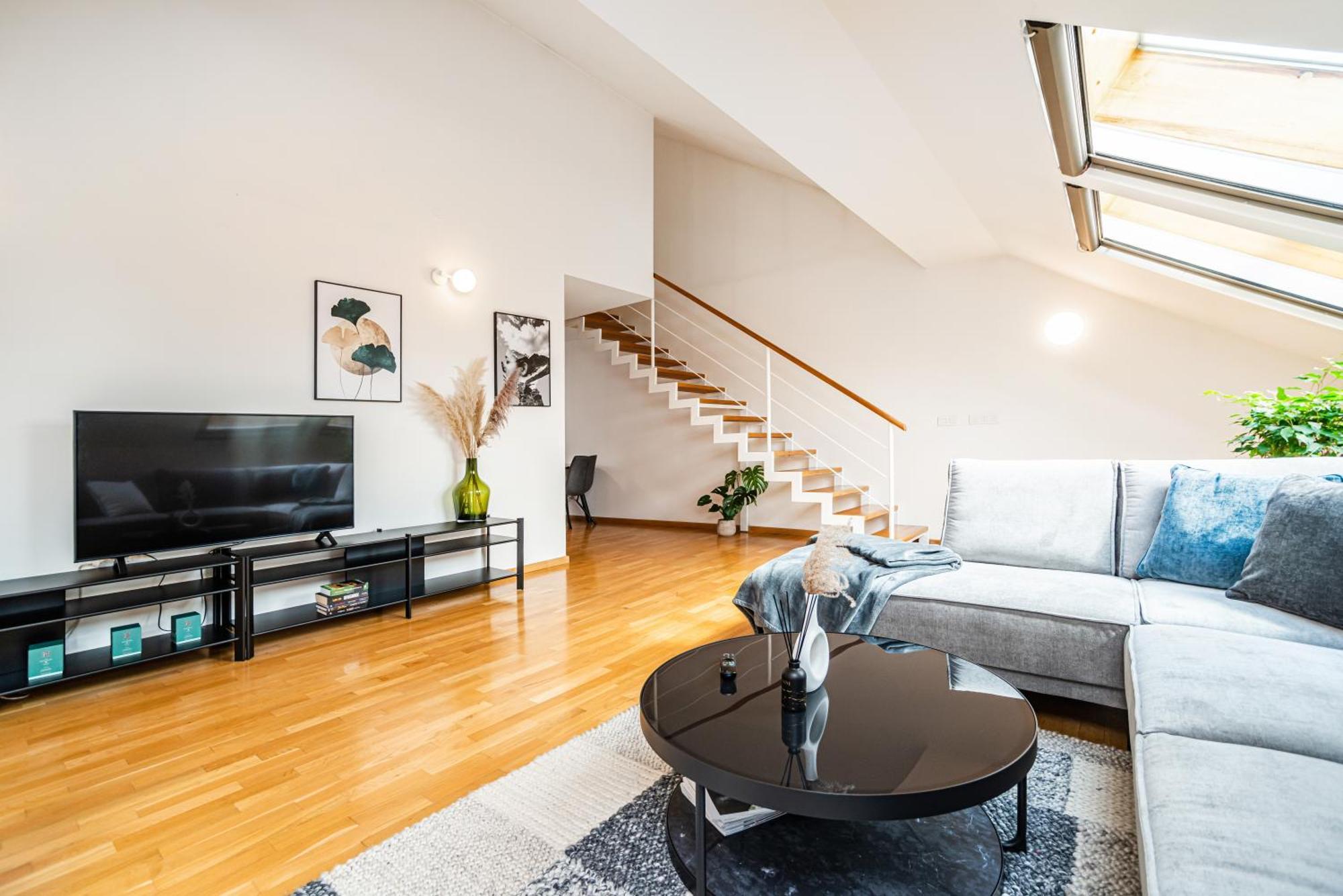 Lavish And Chic Duplex * Prague