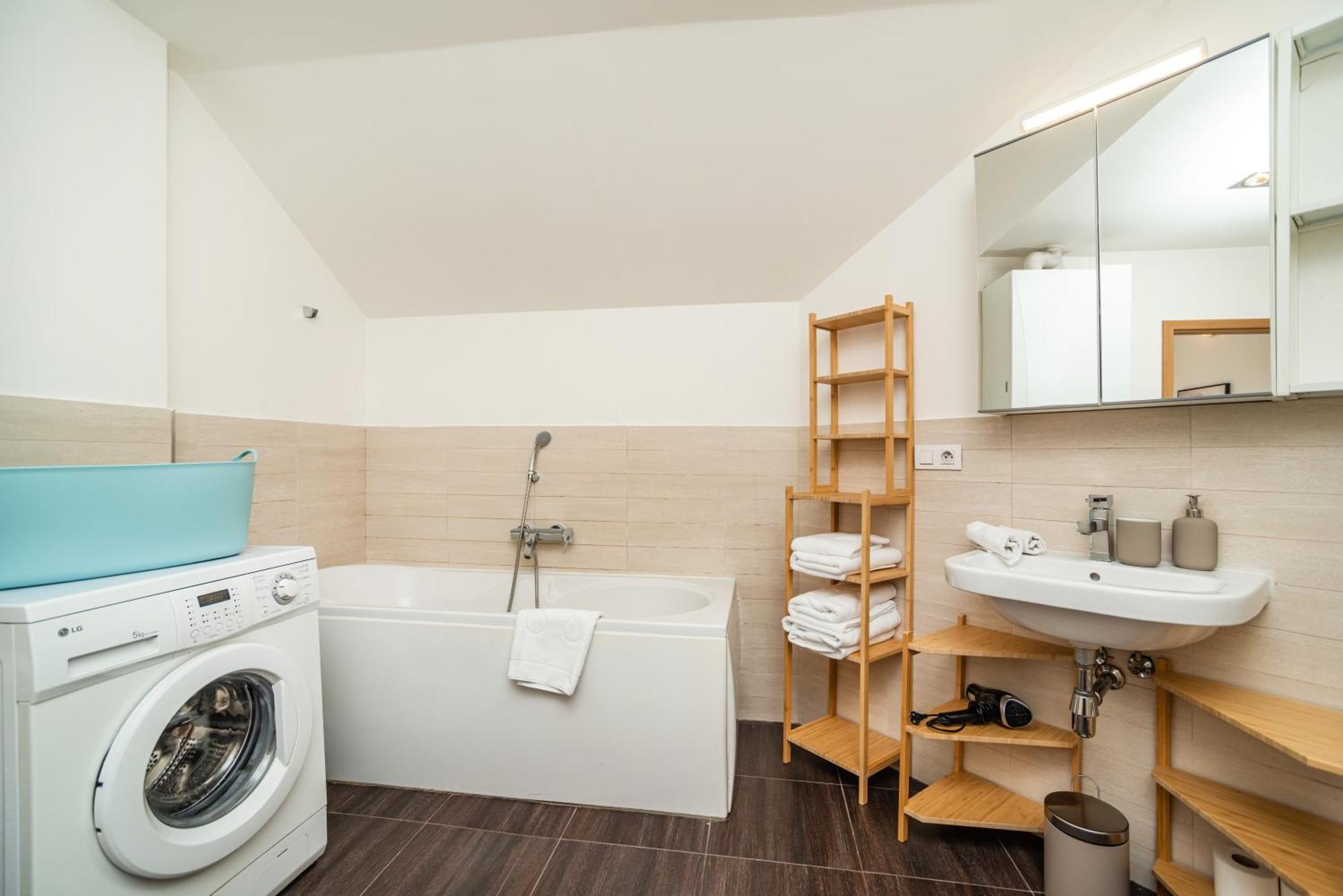 Lavish And Chic Duplex * Prague